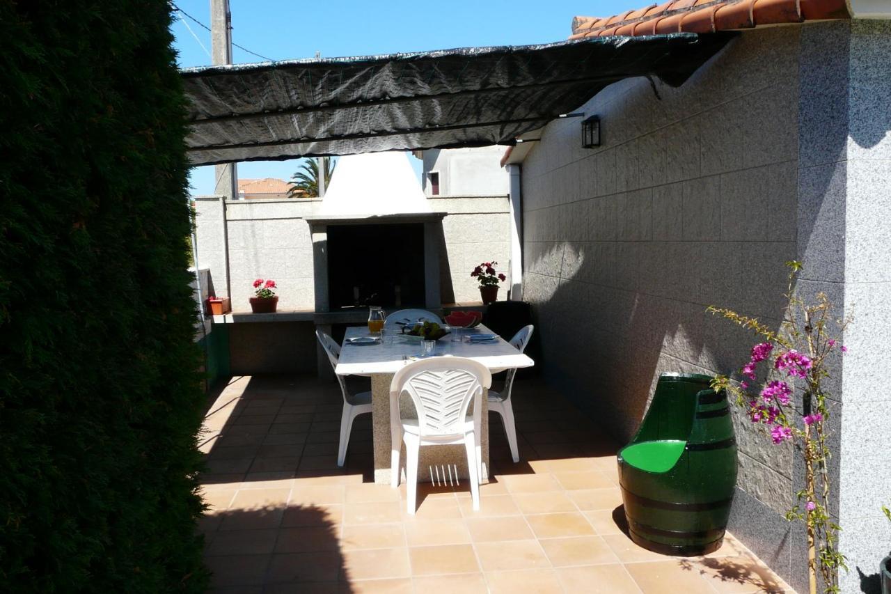 Pension Casa Carmela Playa de la Lanzada Exterior photo